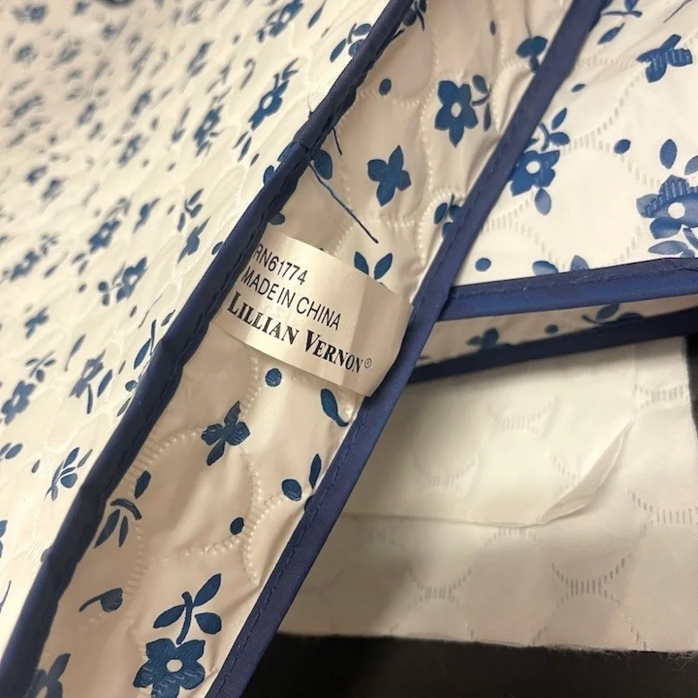 Lillian Vernon Quilted Floral Storage Bags Blue White Set of 2 Zippered Cases